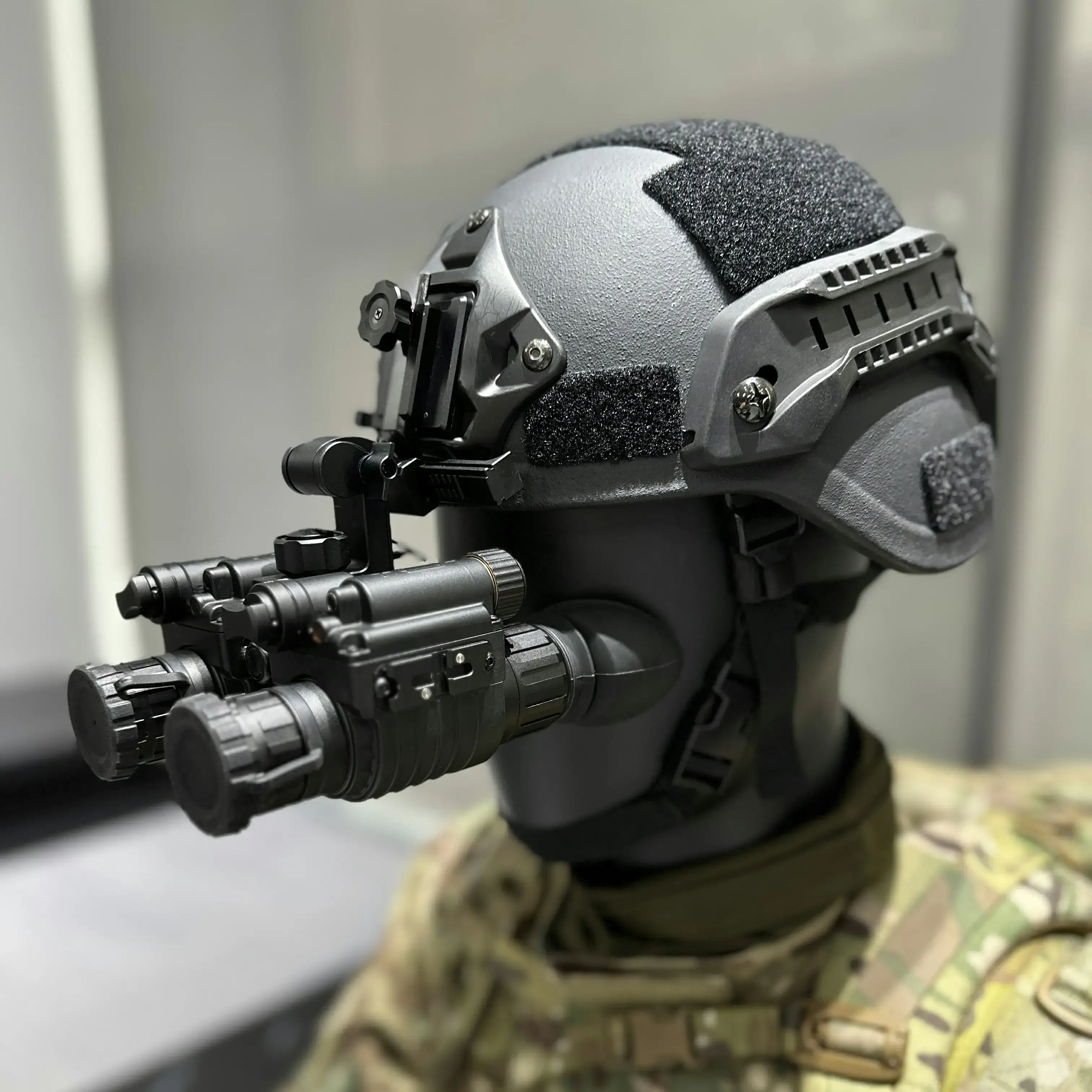 Gen3 FOM 1500-2000+ Autogated IR Indicator Dual-Tubes Night Vision CNO-NH821D